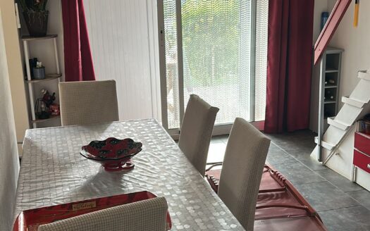 CASA EN VENTA EN EMPURIABRAVA SECTOR TRABUC  PUIGMAL E
